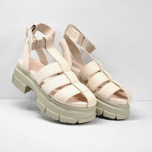UGG ashton strappy platform sandals Sz 9  NEW